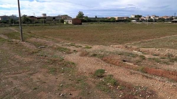 Terreno en Calle Pleitas, La Joyosa photo 1