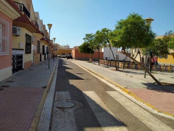 Sale of flat in Piso en Calle Granja, La Cañada - Costacabana - Loma Cabrera, Almería, Almería
photo 1