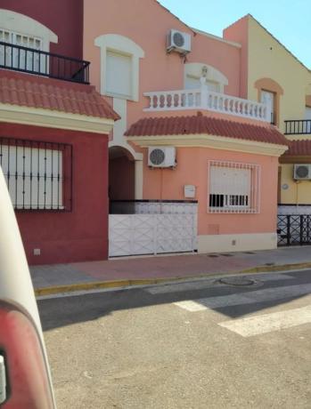 Sale of flat in Piso en Calle Granja, La Cañada - Costacabana - Loma Cabrera, Almería, Almería
 photo 2