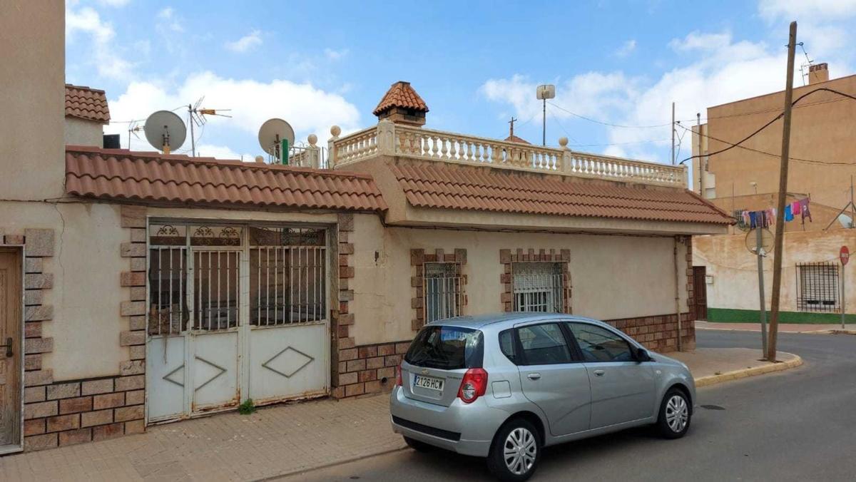 Sale of townhouse in  Chalet adosado en Calle Castilla, Santa María del Águila, El Ejido , El Ejido photo 4