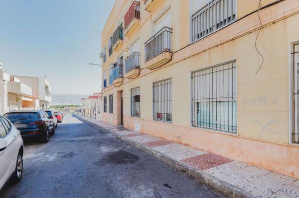 Sprzedaż mieszkania w Piso en Calle Alhama de Almería, Roquetas pueblo, Roquetas de Mar, Roquetas de Mar
photo 1