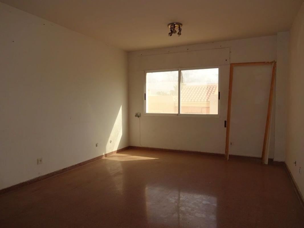 Venta de piso en Piso en Calle Jacinto Benavente, Huércal de Almería, Huércal de Almería
photo 2