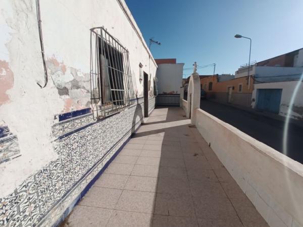 Chalet wolnostojący na sprzedaż w Casa o chalet en Calle Verónica, La Cañada - Costacabana - Loma Cabrera, Almería, Almería thumbnail 1