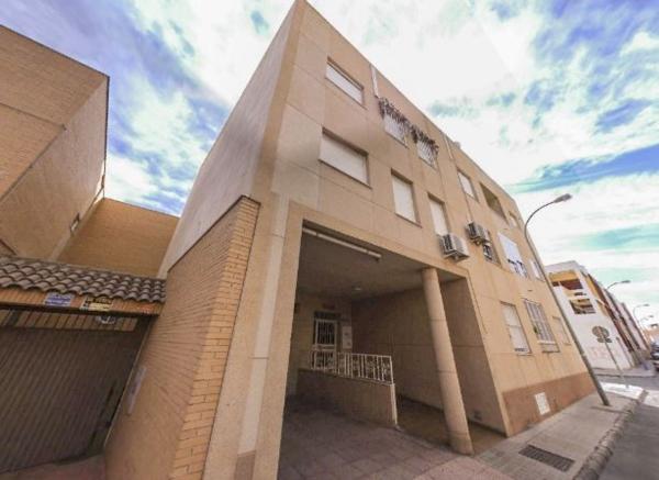 Venta de piso en Piso en Calle Geranio, Huércal de Almería, Huércal de Almería
 photo