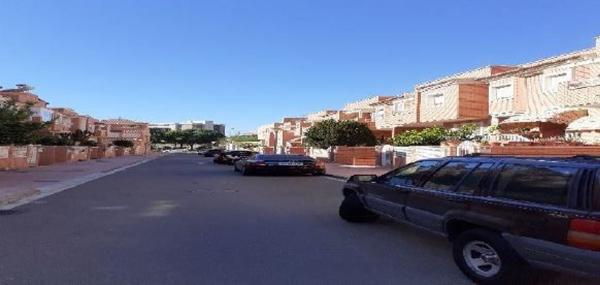 Chalet pareado en Calle Zaire, Villablanca - Torrecárdenas, Almería thumbnail 1