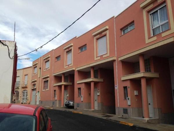 Chalet pareado en Calle Celia Viñas, Huércal de Almería photo 1
