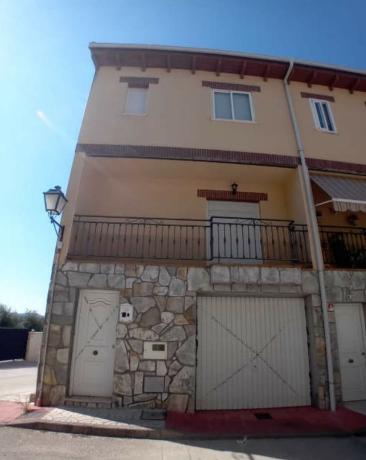 Chalet pareado en Calle Lanchares, Sotillo de la Adrada photo 1