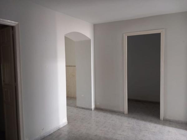 Venta de piso en Piso en Calle Nuestra Señora de Guadalupe, Granja de Torrehermosa, Granja de Torrehermosa
thumbnail 1