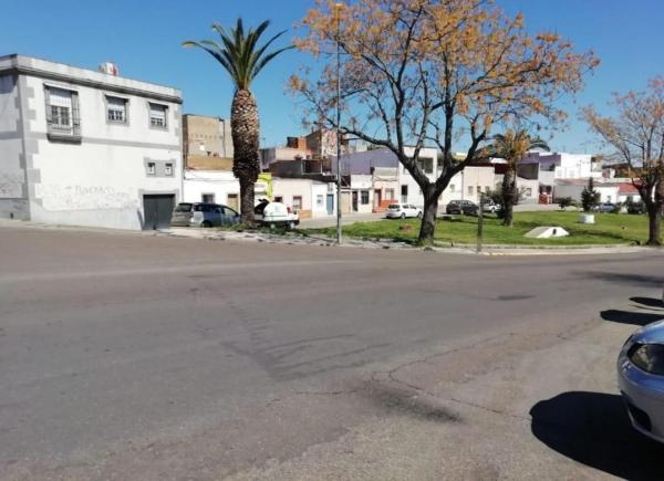 Chalet independiente en venta en Casa o chalet en Calle Ebro, La Estación, Badajoz, Badajoz
thumbnail 1