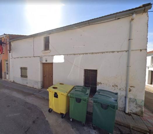 Chalet independiente en venta en Casa o chalet en Calle la Constitución, Rena, Rena
 photo