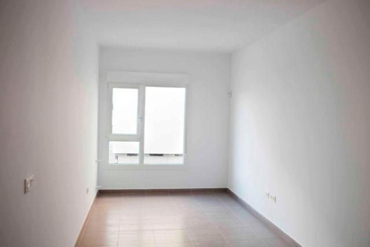 Продажа квартиры на Piso en Calle Giralda, Almendralejo, Алмендралехо
photo 4
