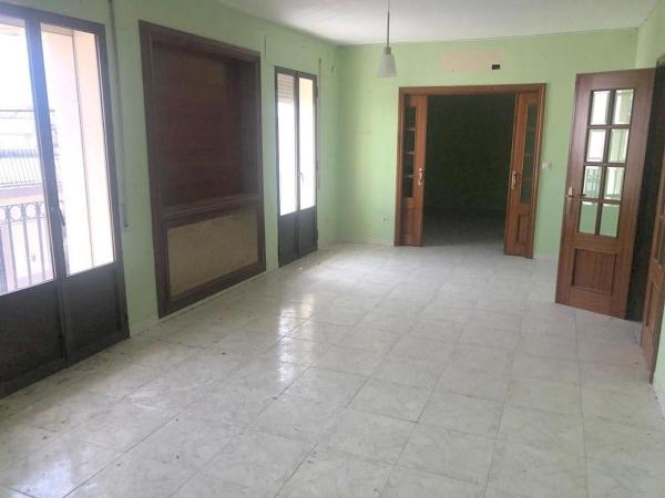 Independent chalet for sale in Casa o chalet en Calle Marqués de la Vega, Puebla de la Calzada, Puebla de la Calzada
thumbnail 1