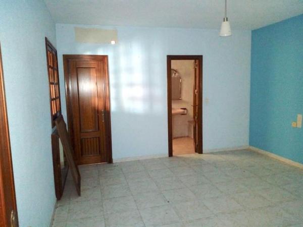 Chalet independiente en venta en Casa o chalet en Calle Marqués de la Vega, Puebla de la Calzada, Puebla de la Calzada
 photo 4