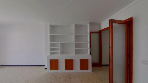 Продажа квартиры на Piso en Calle d'Antoni Maria Alcover, Camp d'En Serralta , Palma de Mallorca, Пальма-де-Мальорка
 photo 4