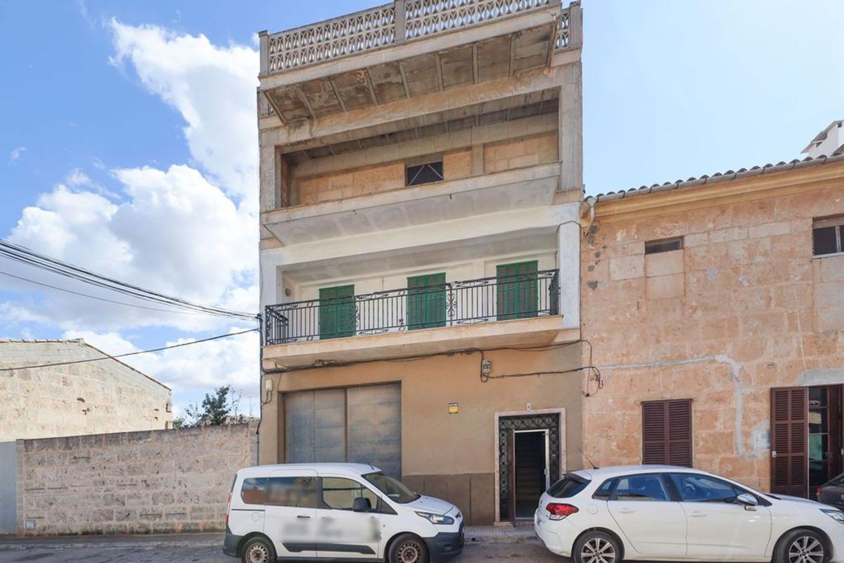 Sprzedaż niezależnego domku jednorodzinnego w Casa o chalet en Calle d'Àfrica, Campos, Campos photo 1