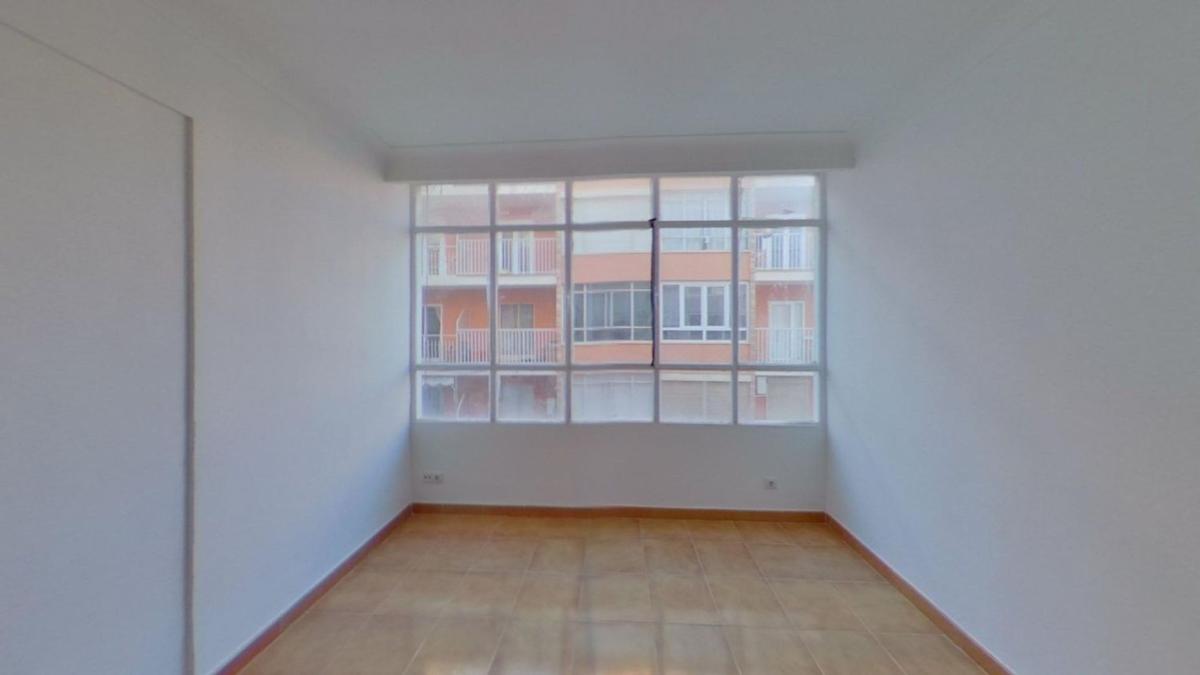 Продажа квартиры на Piso en Plaza de Serralta, Camp d'En Serralta , Palma de Mallorca, Пальма-де-Мальорка
photo 2