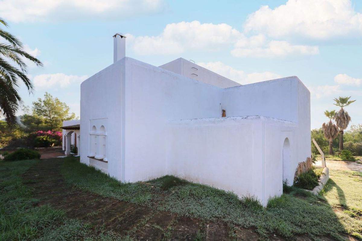 Properties for sale and rent in Spain photo 2