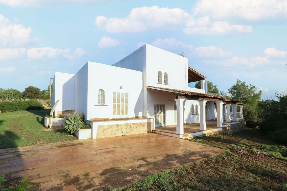 Properties for sale and rent in Spain photo 4