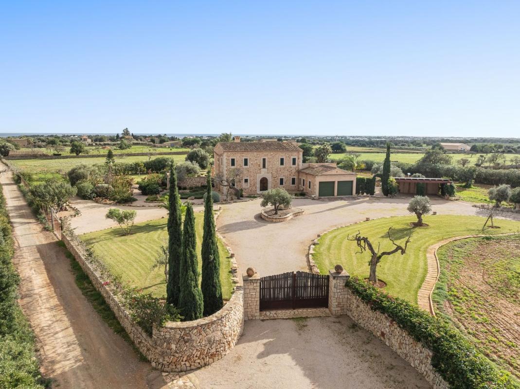 Properties for sale and rent in Spain photo 2