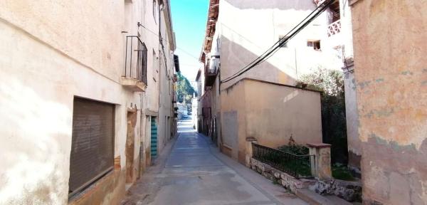 Chalet pareado en Calle de l'Església, Cardona thumbnail 1