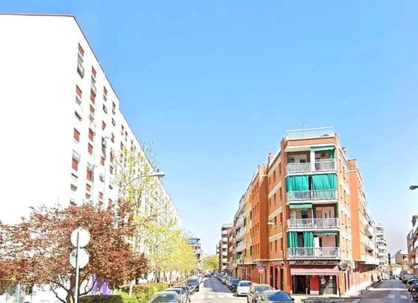 Продажа квартиры на Piso en Calle Bona-Sort, Sant Ramón, Cerdanyola del Vallès, Серданьола дель Вальес
thumbnail 1