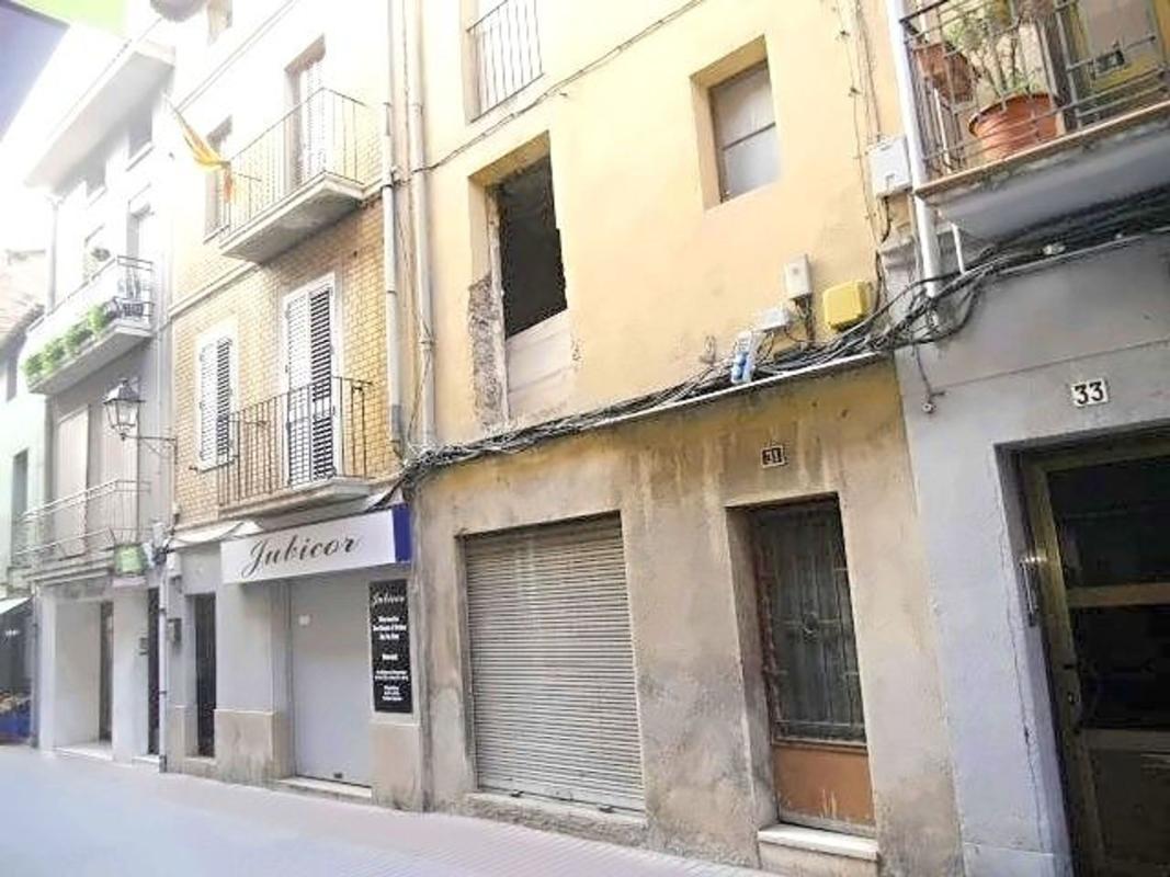 Продажа квартиры на Piso en Calle del Cós, Sallent, Саллент
photo 1