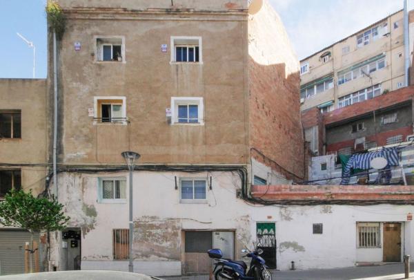 Продажа квартиры на Piso en Calle de Pablo Iglesias, La Salut, Badalona, Бадалона
photo 1
