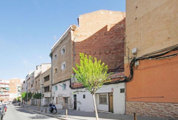 Продажа квартиры на Piso en Calle de Pablo Iglesias, La Salut, Badalona, Бадалона
thumbnail 1