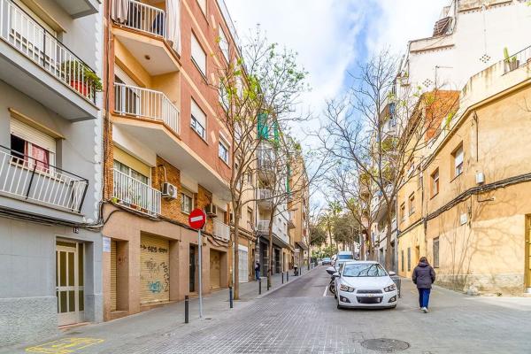 Sprzedaż mieszkania w Piso en Calle Cervantes, Pubilla Cases, Hospitalet de Llobregat, Hospitalet de Llobregat
 photo 3