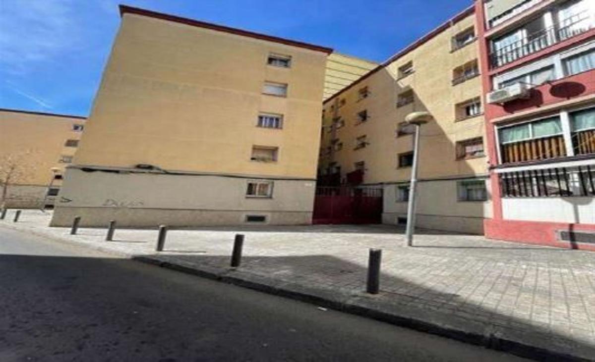 Sale of apartment in Piso en Calle de Badajoz, Sant Roc, Badalona, Badalona
photo 1