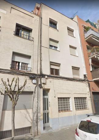 Продажа квартиры на Piso en Calle de Calderón de la Barca, La Salut, Badalona, Бадалона
 photo