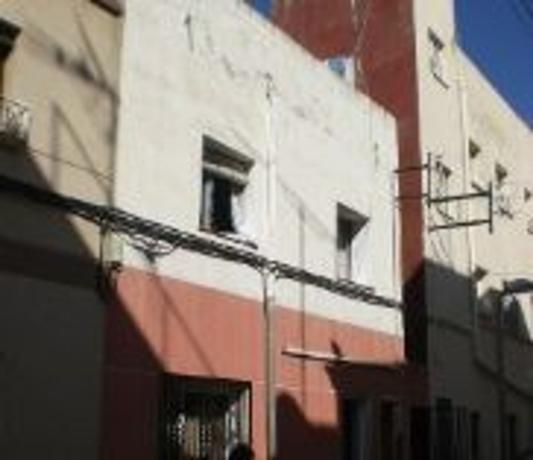 Chalet independiente en venta en Casa o chalet en Calle Tarragona, Canovelles, Canovelles
 photo