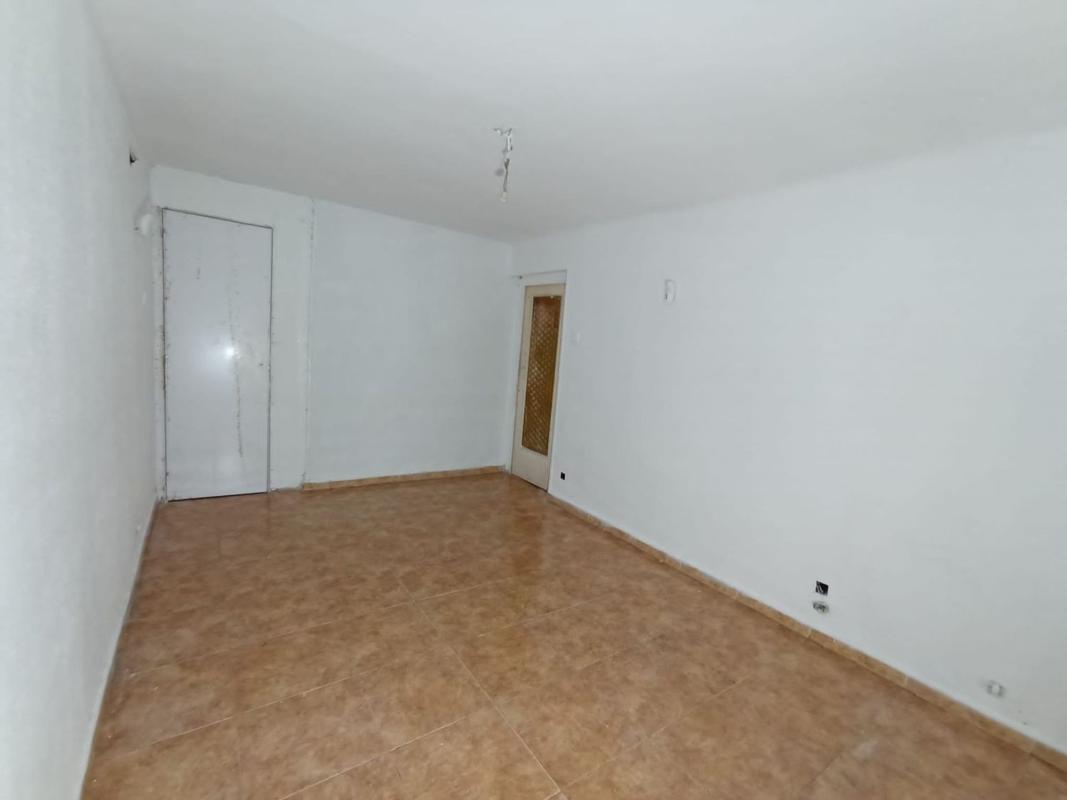 Venta de piso en Piso en Calle d'Alfons XII, Sant Roc, Badalona, Badalona
photo 1