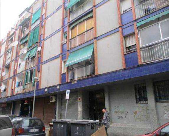Sprzedaż mieszkania w Piso en Calle Sèquia, Canovelles, Canovelles
photo 1