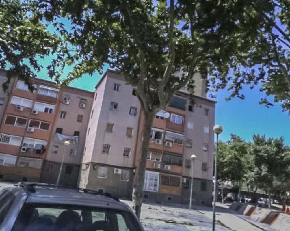 Venta de piso en Piso en Calle d'Alfons XII, Sant Roc, Badalona, Badalona
photo 1