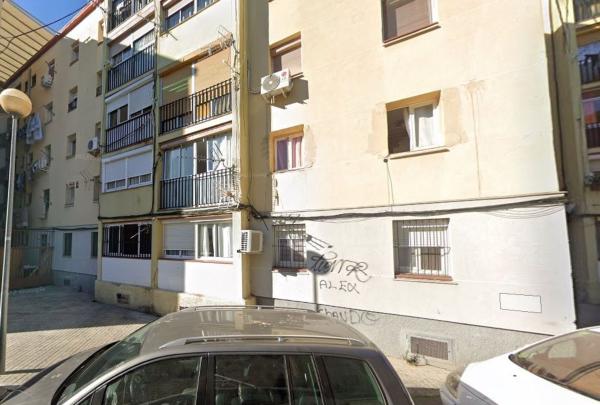 Продажа квартиры на Piso en Calle de Cáceres, Sant Roc, Badalona, Бадалона
 photo