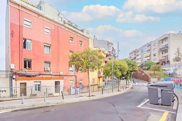 Venta de piso en Piso en Calle de Santa Gemma, La Teixonera, Barcelona, Barcelona
 photo 4