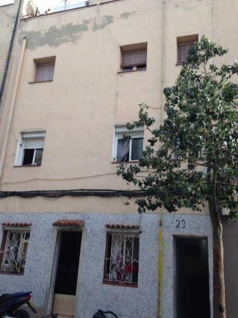 Продажа квартиры на Piso en Calle de Ruperto Chapí, La Pau, Badalona, Бадалона
 photo