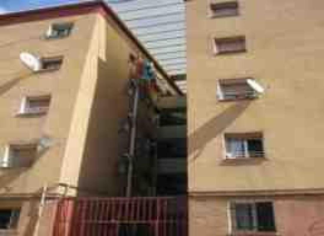 Venta de piso en Piso en Calle de Còrdova, Sant Roc, Badalona, Badalona
photo 1