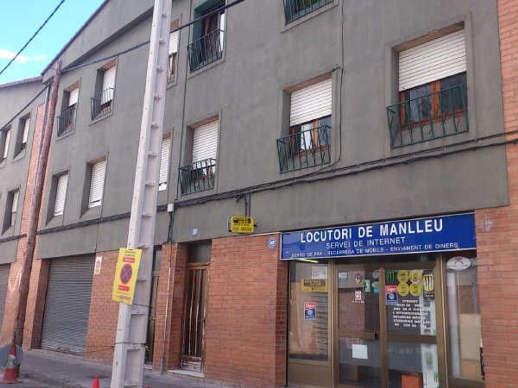 Sale of apartment in Piso en Calle del Pintor Guàrdia, Manlleu, Manlleu
photo 1