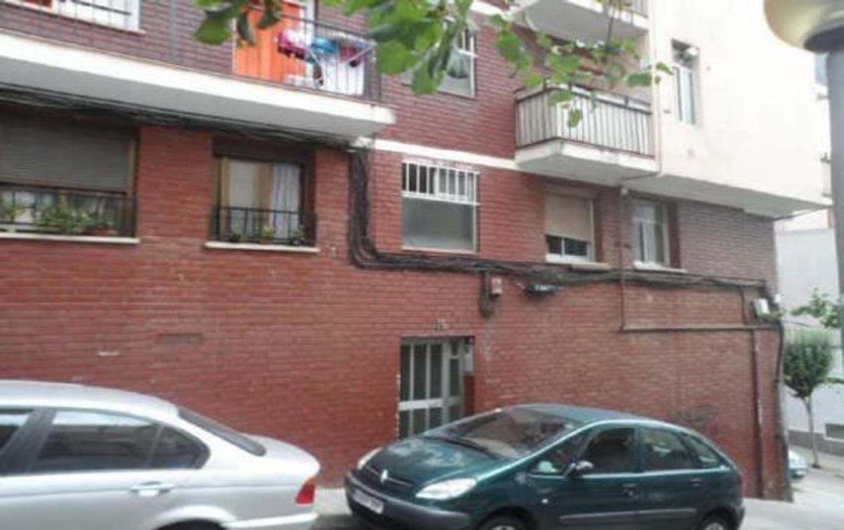 Venta de piso en Piso en Calle de la Democràcia, Llefià, Badalona, Badalona
photo 1