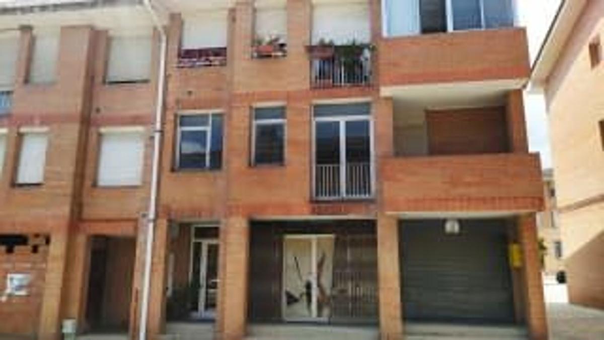 Sale of apartment in Piso en Calle Confederació, Cercs, Cercs
photo 1