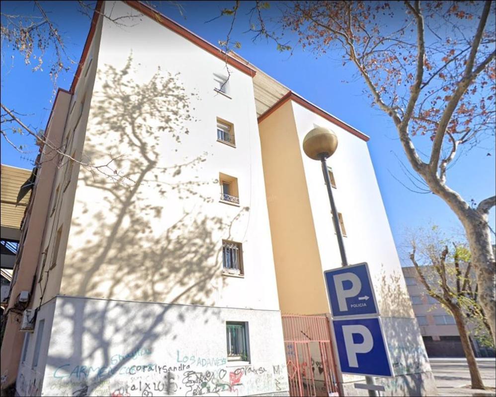 Sale of apartment in Piso en Calle de Badajoz, Sant Roc, Badalona, Badalona
photo 1
