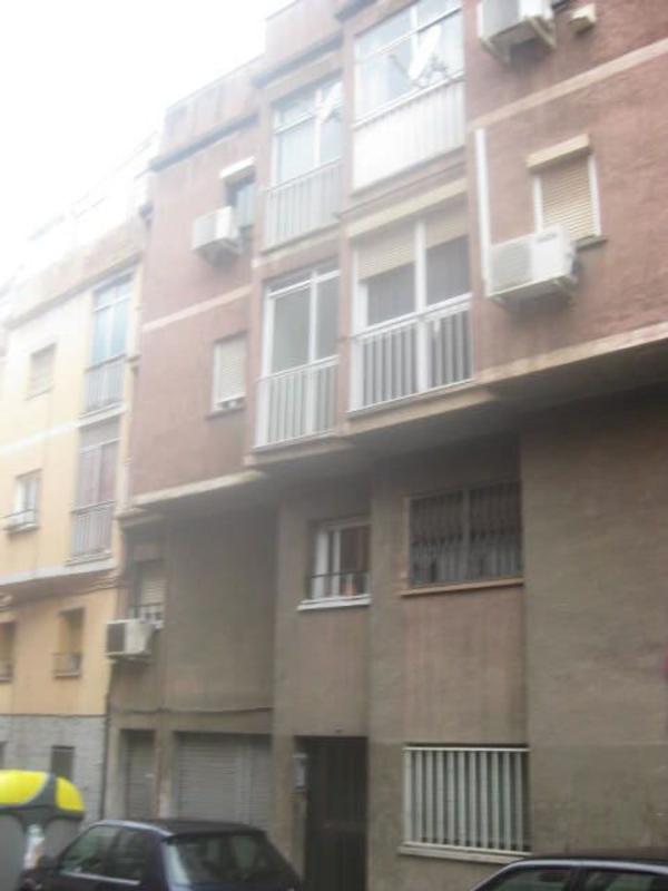 Продажа квартиры на Piso en Calle dels Pirineus, Fondo, Santa Coloma de Gramenet, Санта-Колома-де-Граменет
photo 1