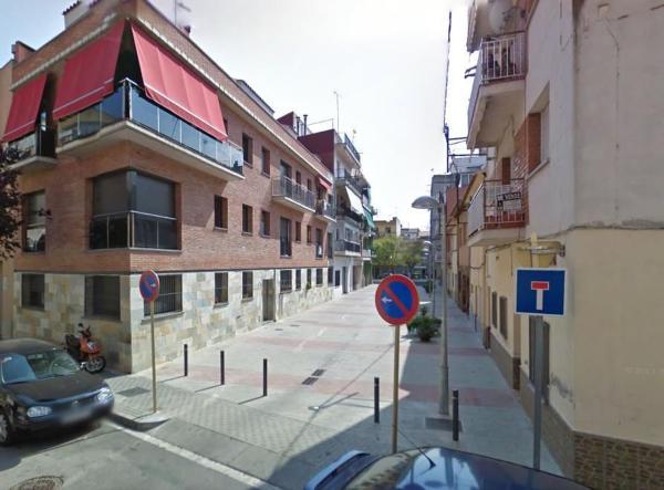 Sprzedaż mieszkania w Piso en Calle Lleida, Canovelles, Canovelles
 photo