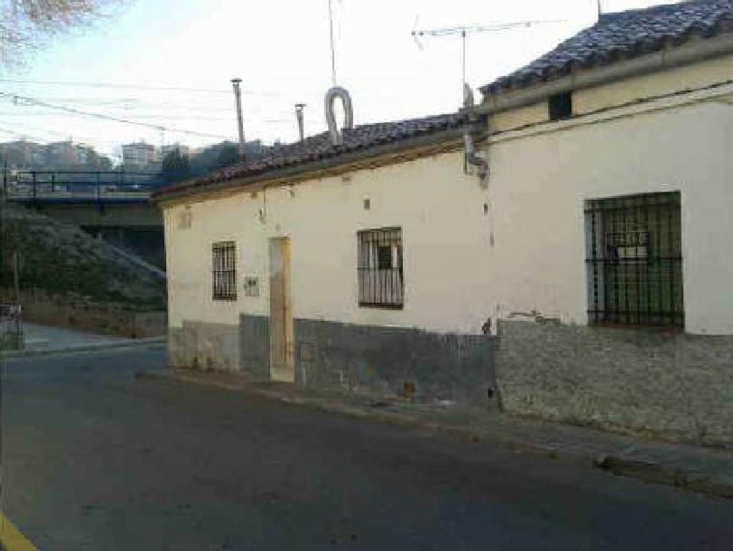 Sale of independent chalet in Casa o chalet en Calle Font de les Llops, Balconada - Cal Gravat, Manresa, Manresa
photo 1
