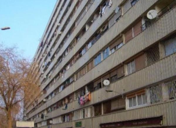 Venta de piso en Piso en Calle de Llevant, La Mina, Sant Adriá de Besós, Sant Adriá de Besós
 photo