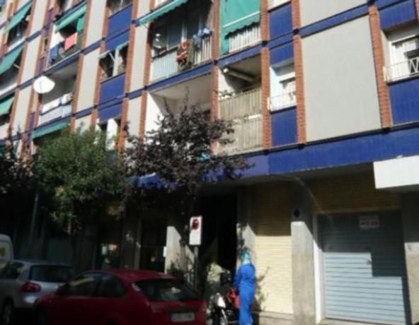 Venta de piso en Piso en Calle Sèquia, Canovelles, Canovelles
 photo