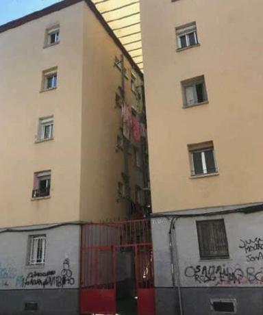 Venta de piso en Piso en Avenida del Maresme, Sant Roc, Badalona, Badalona
 photo