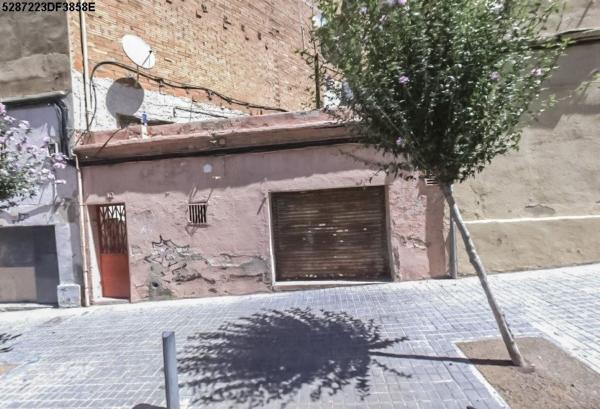 Venta de piso en Piso en Calle de Calderón de la Barca, La Salut, Badalona, Badalona
 photo